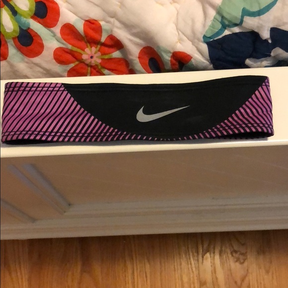Nike Other - nike head band Nike Other - nike head band